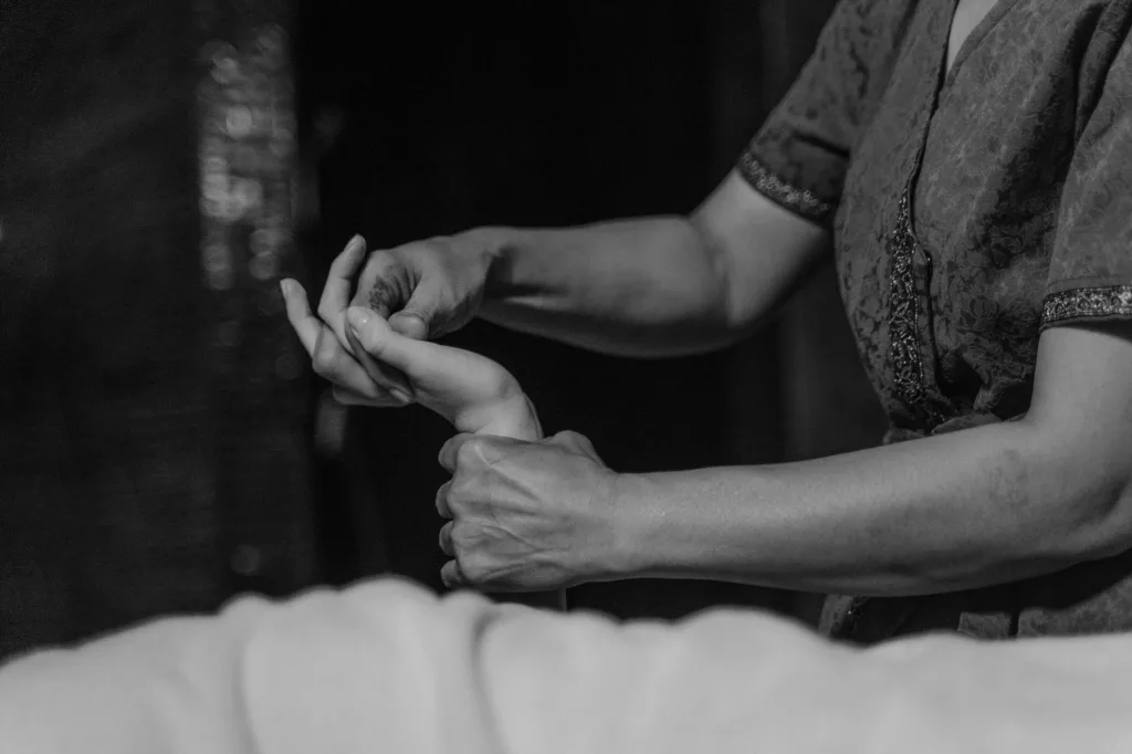 Pijat relaksasi 24 jam di Jogja, layanan profesional siap melayani kapan saja.
