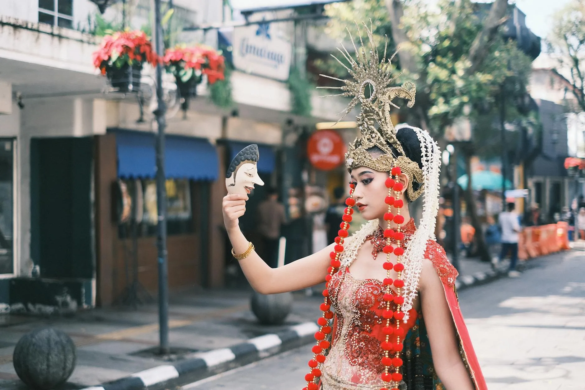 Terapi totok wajah di Jogja, mengurangi kerutan dan mencerahkan kulit secara alami